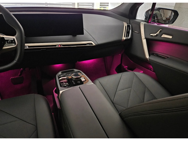 BMW iX iX xDrive40 - автомобили, коли, обяви за нови и употребявани 9