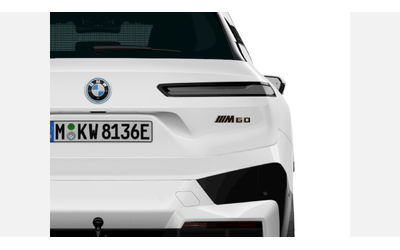 BMW iX M60 - автомобили, коли, обяви за нови и употребявани 6