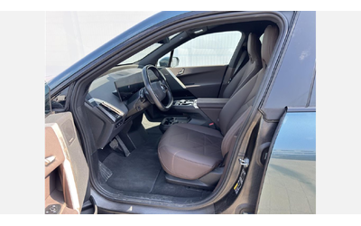 BMW iX xDrive40 - автомобили, коли, обяви за нови и употребявани 7