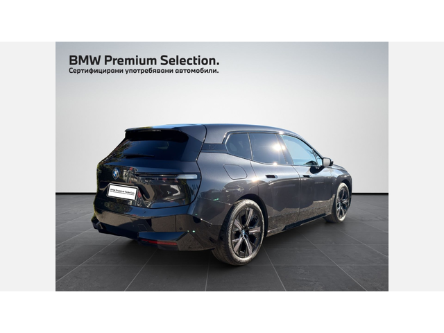 BMW iX xDrive40 - автомобили, коли, обяви за нови и употребявани 1
