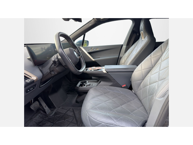 BMW iX xDrive40 - автомобили, коли, обяви за нови и употребявани 5