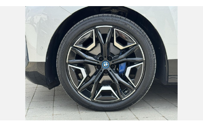 bmw-ix-xdrive40 - 3