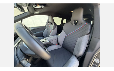 BMW iX xDrive45 - автомобили, коли, обяви за нови и употребявани 8