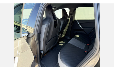 BMW iX xDrive45 - автомобили, коли, обяви за нови и употребявани 9