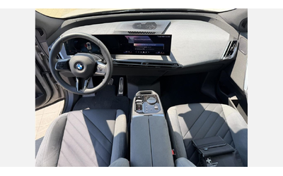 BMW iX xDrive45 - автомобили, коли, обяви за нови и употребявани 6