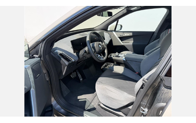 BMW iX xDrive45 - автомобили, коли, обяви за нови и употребявани 7