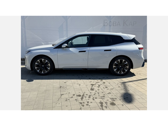 BMW iX xDrive45 - автомобили, коли, обяви за нови и употребявани 2