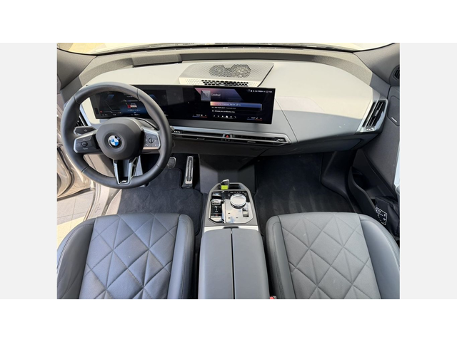 BMW iX xDrive45 - автомобили, коли, обяви за нови и употребявани 6