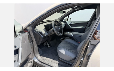 BMW iX xDrive45 - автомобили, коли, обяви за нови и употребявани 7