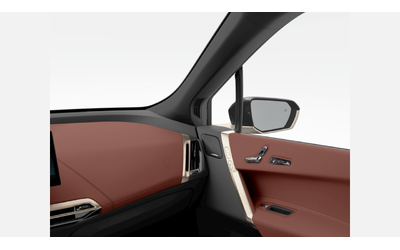 BMW iX xDrive50 - автомобили, коли, обяви за нови и употребявани 10