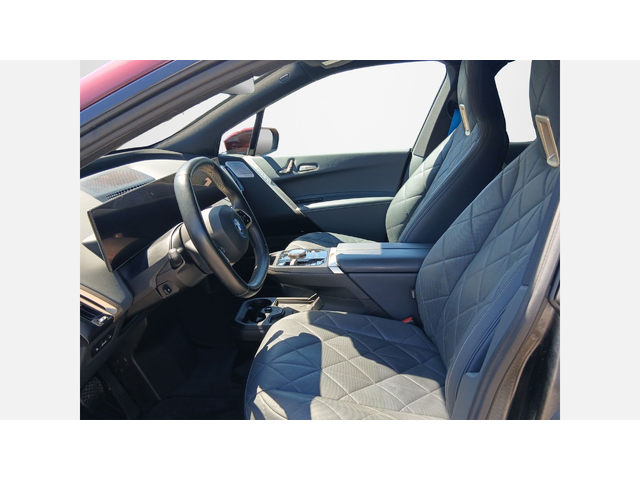 BMW iX xDrive50 - автомобили, коли, обяви за нови и употребявани 5