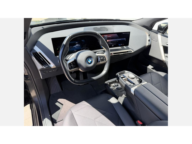 BMW iX xDrive50 - автомобили, коли, обяви за нови и употребявани 4