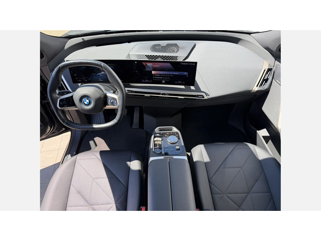 BMW iX xDrive50 - автомобили, коли, обяви за нови и употребявани 5