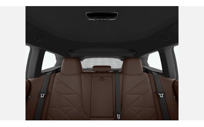 BMW iX xDrive50 - автомобили, коли, обяви за нови и употребявани 11