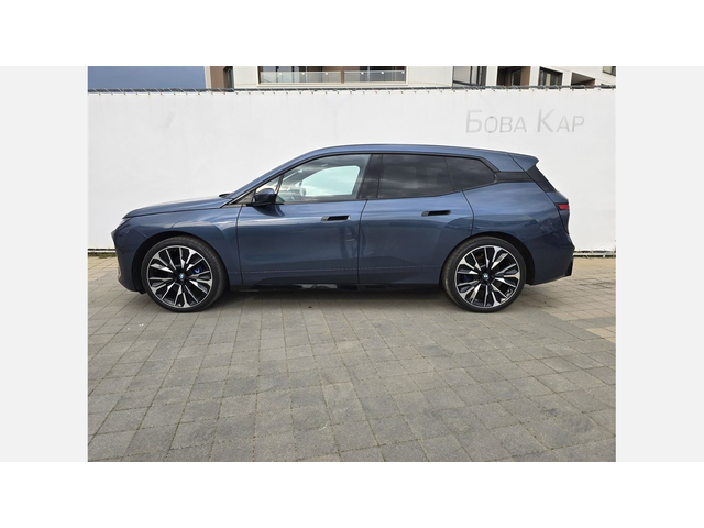 BMW iX xDrive60 - автомобили, коли, обяви за нови и употребявани 2