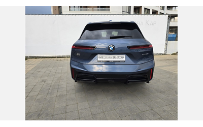 BMW iX xDrive60 - автомобили, коли, обяви за нови и употребявани 8
