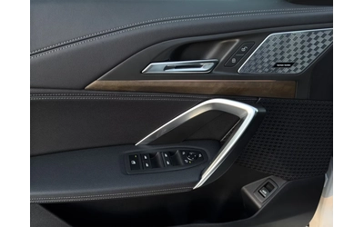 BMW iX1 xDrive30 M-Sport Ad.LED DISTR 360* HUD Winter Pack - автомобили, коли, обяви за нови и употребявани 11