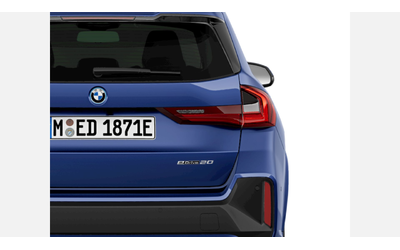 BMW iX1 eDrive20 - автомобили, коли, обяви за нови и употребявани 6