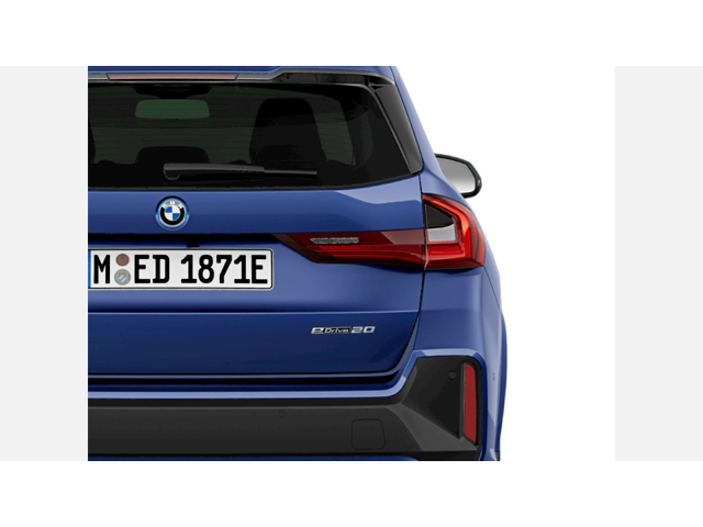 BMW iX1 eDrive20 - автомобили, коли, обяви за нови и употребявани 6