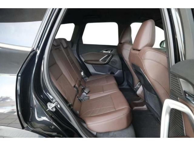 BMW iX1 iX1 xDrive30 - автомобили, коли, обяви за нови и употребявани 7