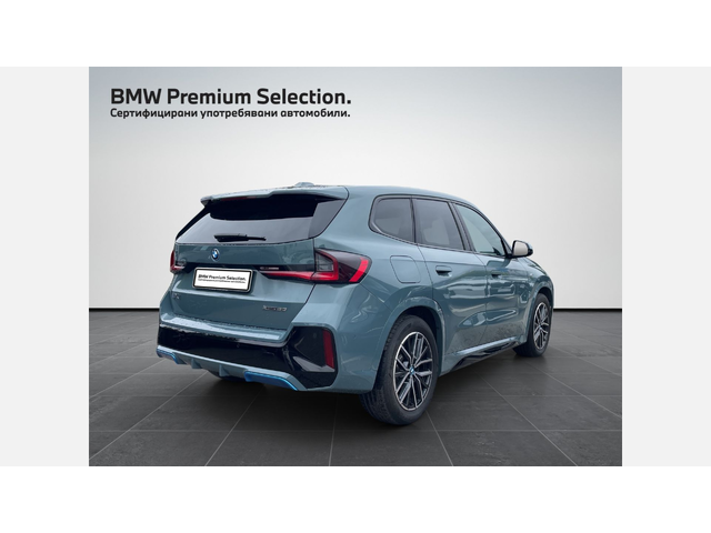 BMW iX1 xDrive30 - автомобили, коли, обяви за нови и употребявани 1