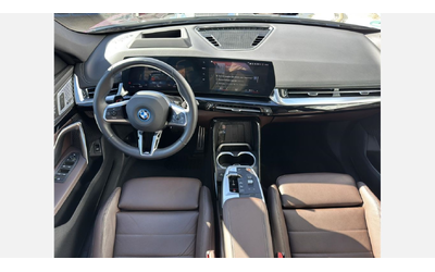 BMW iX1 xDrive30 - автомобили, коли, обяви за нови и употребявани 6