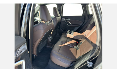 BMW iX1 xDrive30 - автомобили, коли, обяви за нови и употребявани 8