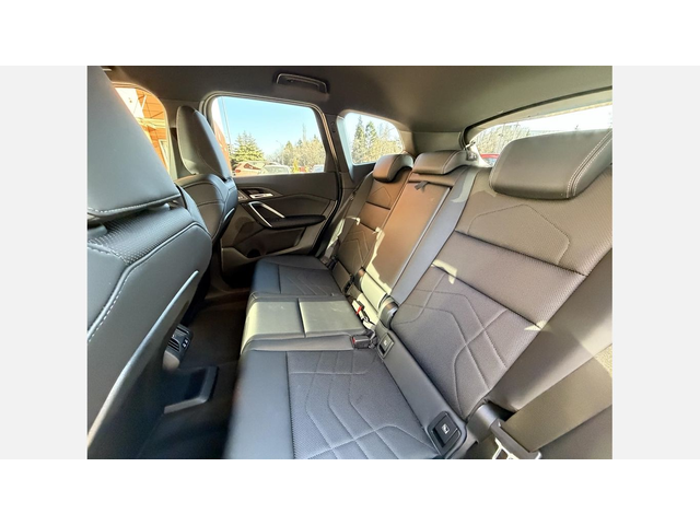 BMW iX1 xDrive30 - автомобили, коли, обяви за нови и употребявани 10