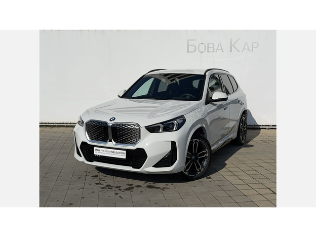 BMW iX1 xDrive30 - автомобили, коли, обяви за нови и употребявани 0