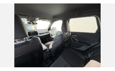 BMW iX1 xDrive30 - автомобили, коли, обяви за нови и употребявани 10