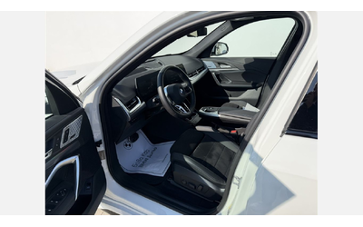 BMW iX1 xDrive30 - автомобили, коли, обяви за нови и употребявани 7