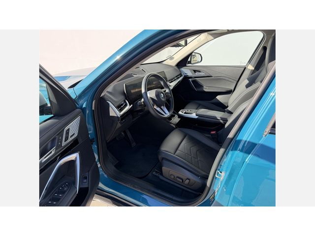BMW iX1 xDrive30 - автомобили, коли, обяви за нови и употребявани 7