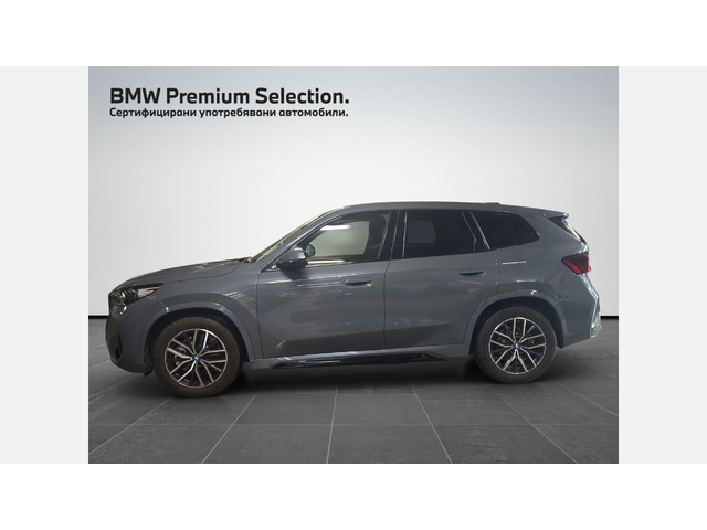 BMW iX1 xDrive30 - автомобили, коли, обяви за нови и употребявани 2
