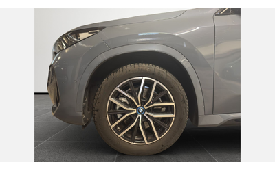 bmw-ix1-xdrive30 - 4