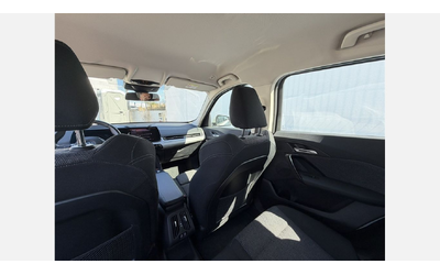 BMW iX1 xDrive30 - автомобили, коли, обяви за нови и употребявани 10
