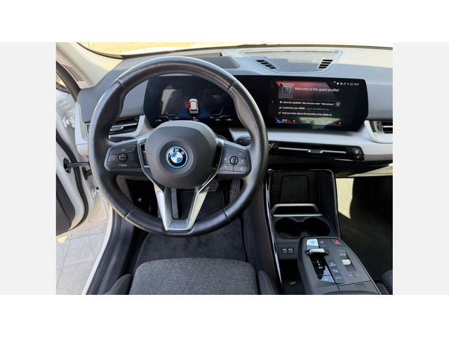 BMW iX1 xDrive30 - автомобили, коли, обяви за нови и употребявани 11