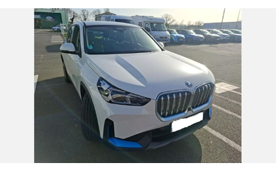 bmw-ix1-xdrive30 - 4