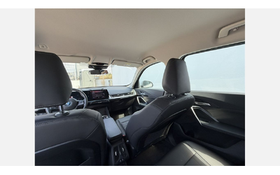 BMW iX1 xDrive30 - автомобили, коли, обяви за нови и употребявани 10