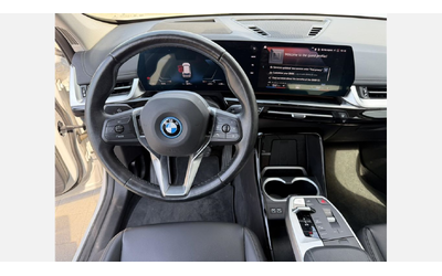 BMW iX1 xDrive30 - автомобили, коли, обяви за нови и употребявани 11