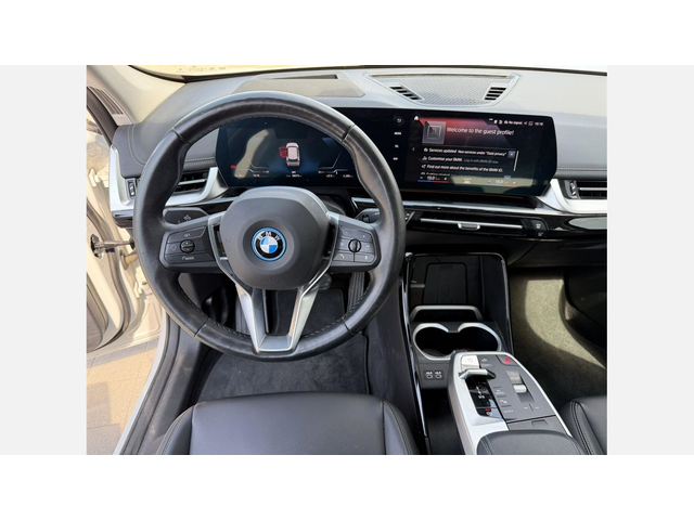 BMW iX1 xDrive30 - автомобили, коли, обяви за нови и употребявани 11