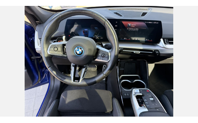 BMW iX1 xDrive30 - автомобили, коли, обяви за нови и употребявани 11