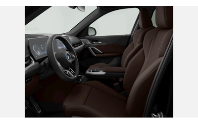 BMW iX1 xDrive30 - автомобили, коли, обяви за нови и употребявани 7