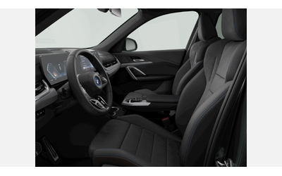 BMW iX1 xDrive30 - автомобили, коли, обяви за нови и употребявани 7