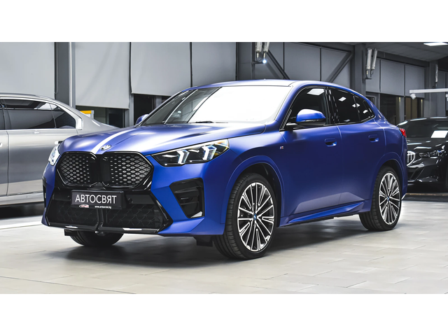 BMW iX2 xDrive30 M Sport - автомобили, коли, обяви за нови и употребявани 3