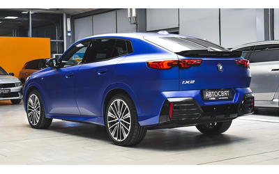 BMW iX2 xDrive30 M Sport - автомобили, коли, обяви за нови и употребявани 6