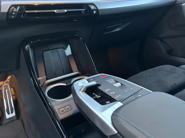 BMW iX2 30 xDrive M Sport 360* HUD Ad.LED DISTRONIC - автомобили, коли, обяви за нови и употребявани 11