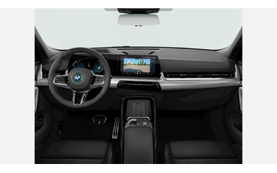 BMW iX2 xDrive30 - автомобили, коли, обяви за нови и употребявани 9