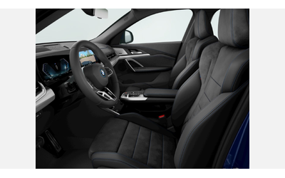 BMW iX2 xDrive30 - автомобили, коли, обяви за нови и употребявани 7