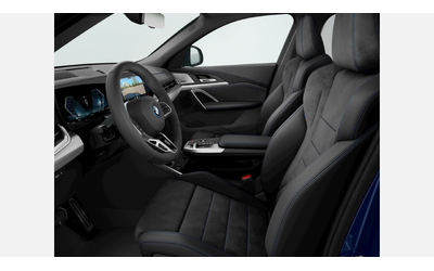 BMW iX2 xDrive30 - автомобили, коли, обяви за нови и употребявани 7