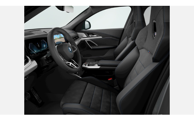 BMW iX2 xDrive30 - автомобили, коли, обяви за нови и употребявани 7